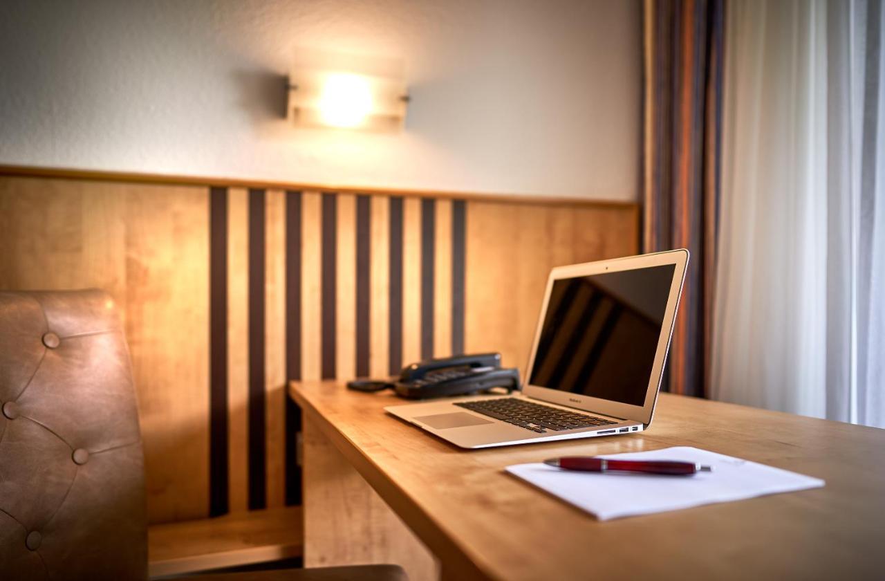 Parkhotel Nuembrecht Ngoại thất bức ảnh