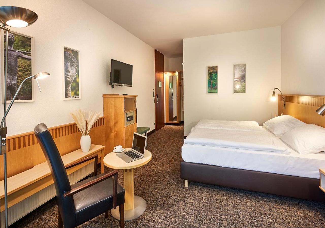 Parkhotel Nuembrecht Ngoại thất bức ảnh