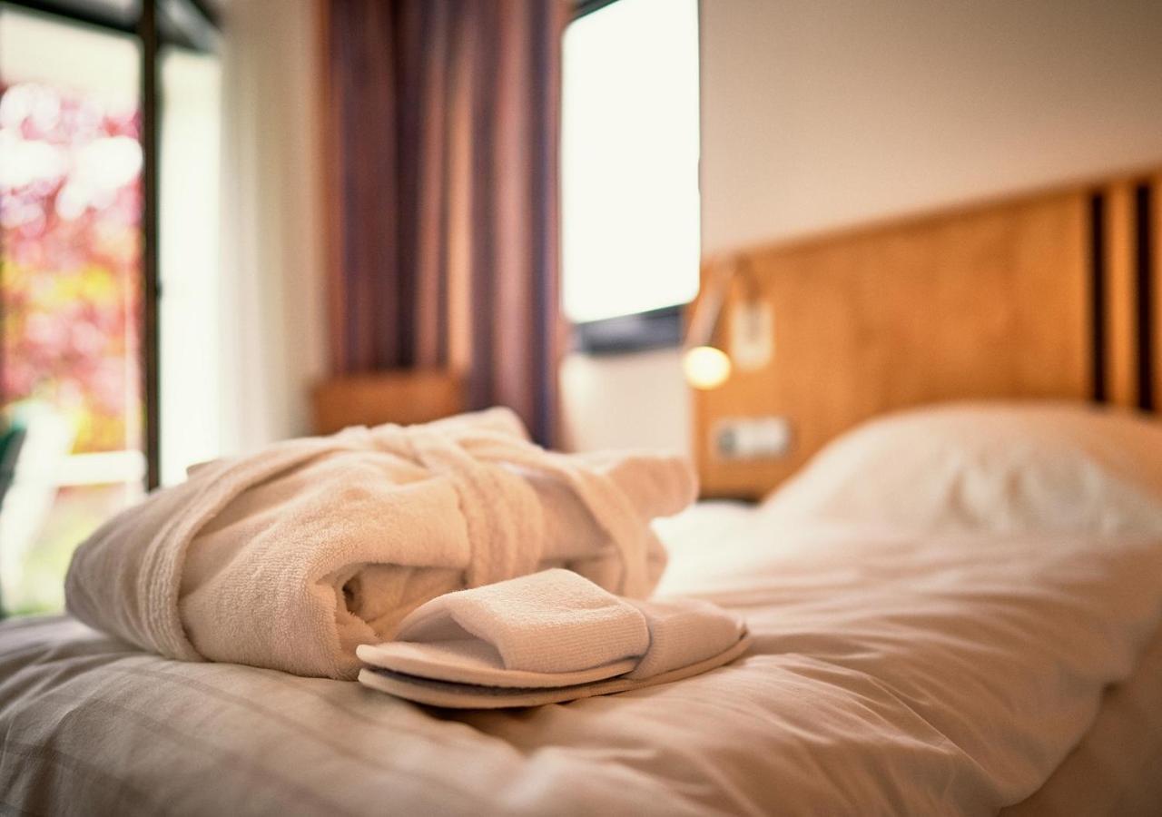 Parkhotel Nuembrecht Ngoại thất bức ảnh