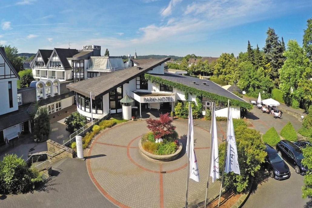 Parkhotel Nuembrecht Ngoại thất bức ảnh
