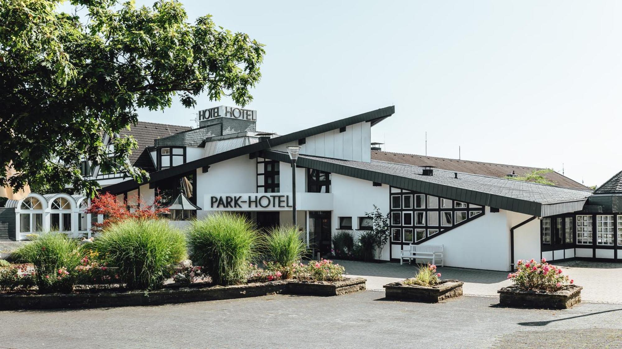 Parkhotel Nuembrecht Ngoại thất bức ảnh